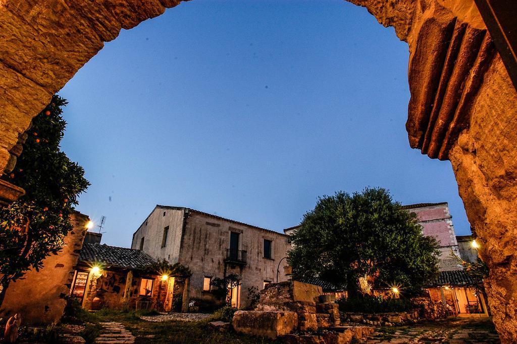 Omu Axiu Hotel Orroli Buitenkant foto