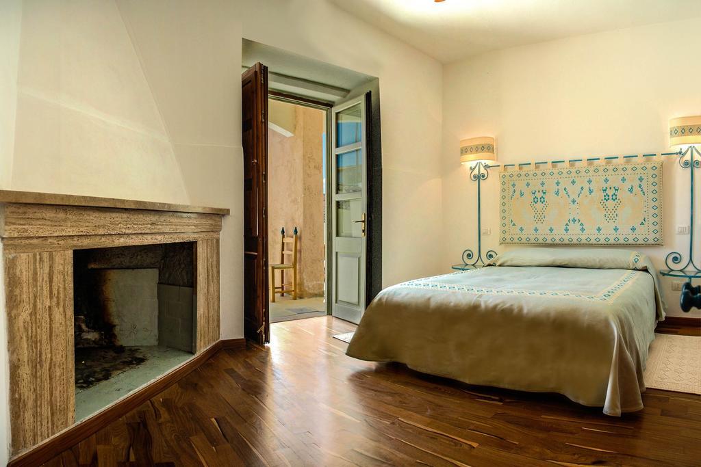Omu Axiu Hotel Orroli Kamer foto